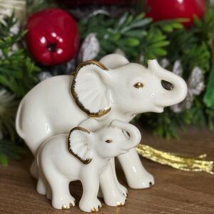 Vintage Fine Porcelain White Elephant Mom & Baby with Gold Trim Ornament